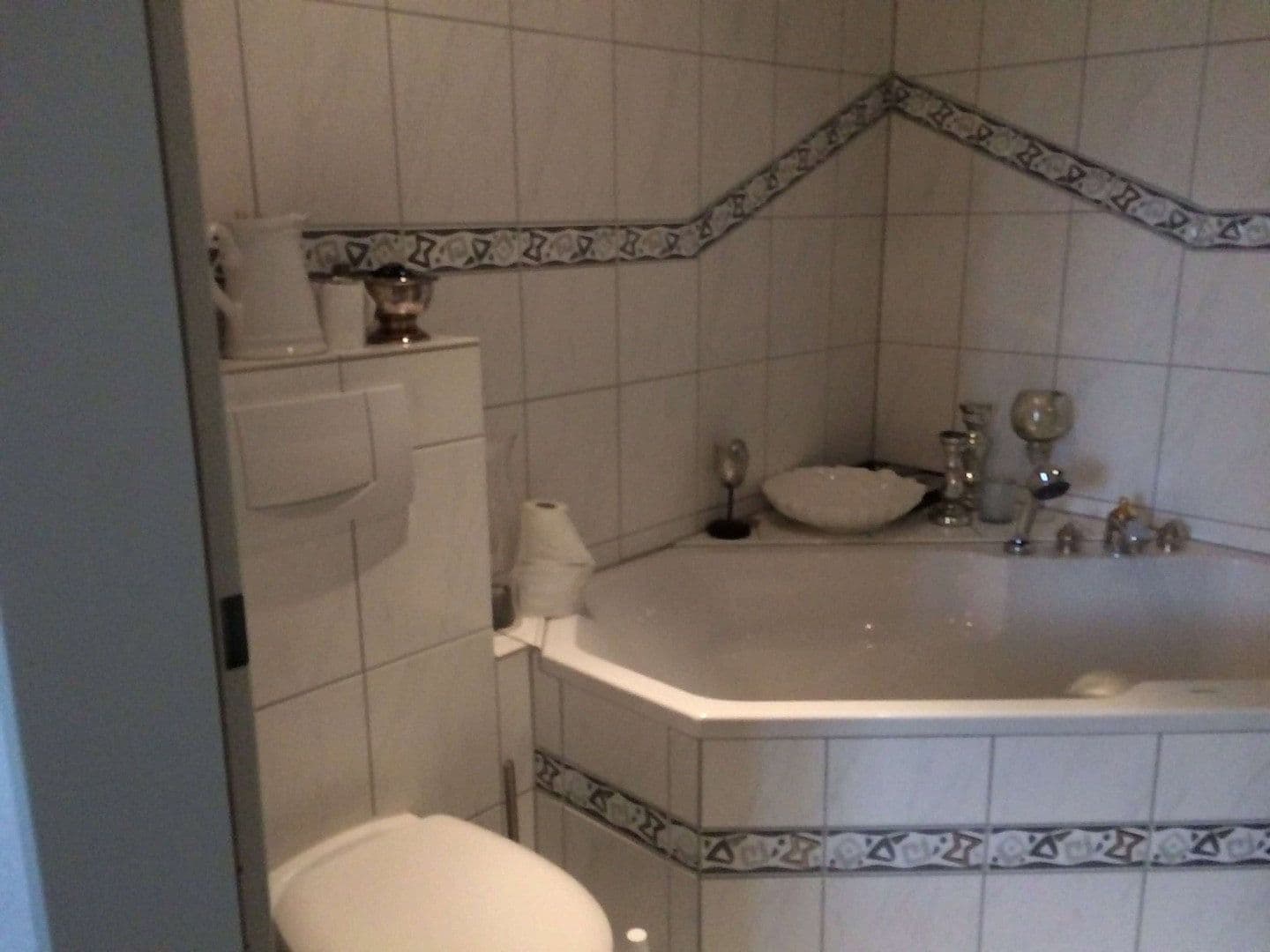 Pronájem bytu 3+1 115 m², Holzer Weg 41c, Leverkusen, Severní Porýní-Vestfálsko Pronájem bytu 3+1 115 m², Holzer Weg 41c, Leverkusen, Severní Porýní-Vestfálsko