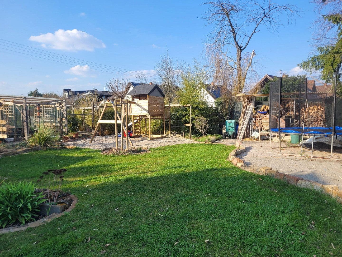 Prodej domu 140 m², pozemek 400 m², Böhl-Iggelheim, Porýní-Falc Prodej domu 140 m², pozemek 400 m², Böhl-Iggelheim, Porýní-Falc