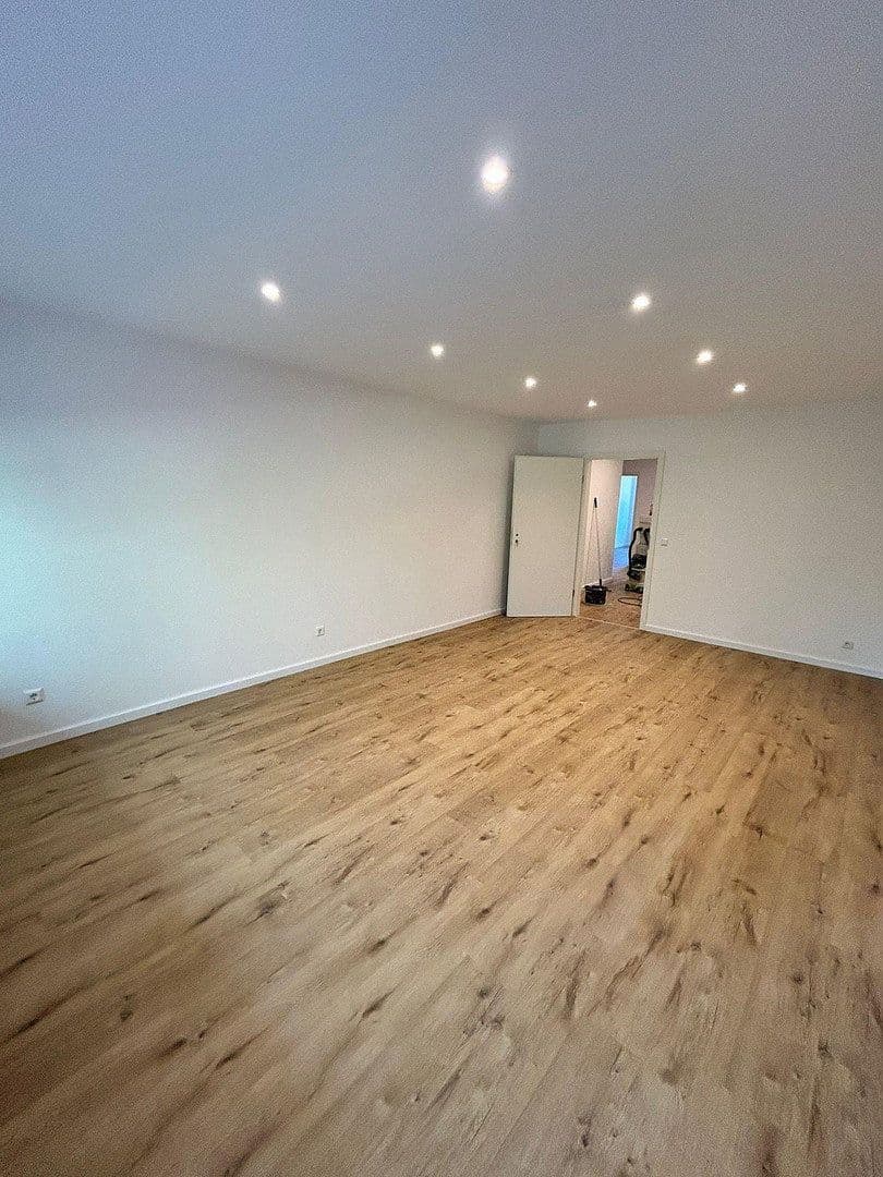 Pronájem bytu 3+1 75 m², Fritz Frey Straße 9, Heidelberg, Bádensko-Württembersko Pronájem bytu 3+1 75 m², Fritz Frey Straße 9, Heidelberg, Bádensko-Württembersko