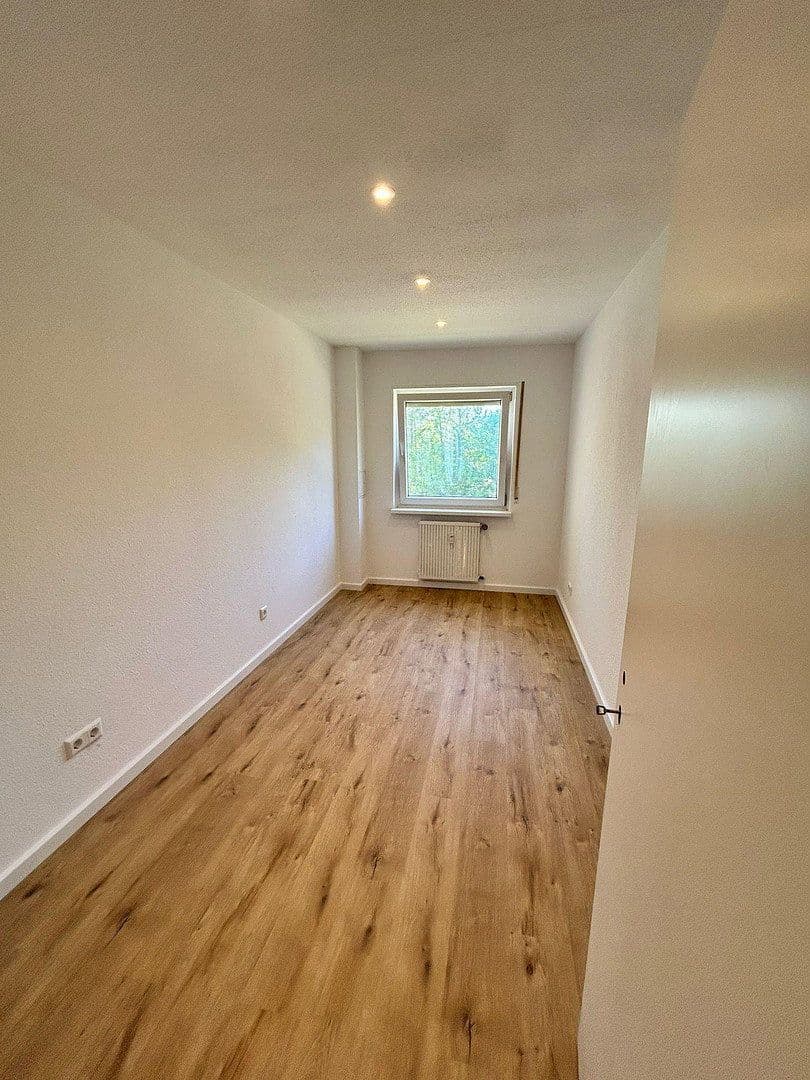 Pronájem bytu 3+1 75 m², Fritz Frey Straße 9, Heidelberg, Bádensko-Württembersko Pronájem bytu 3+1 75 m², Fritz Frey Straße 9, Heidelberg, Bádensko-Württembersko