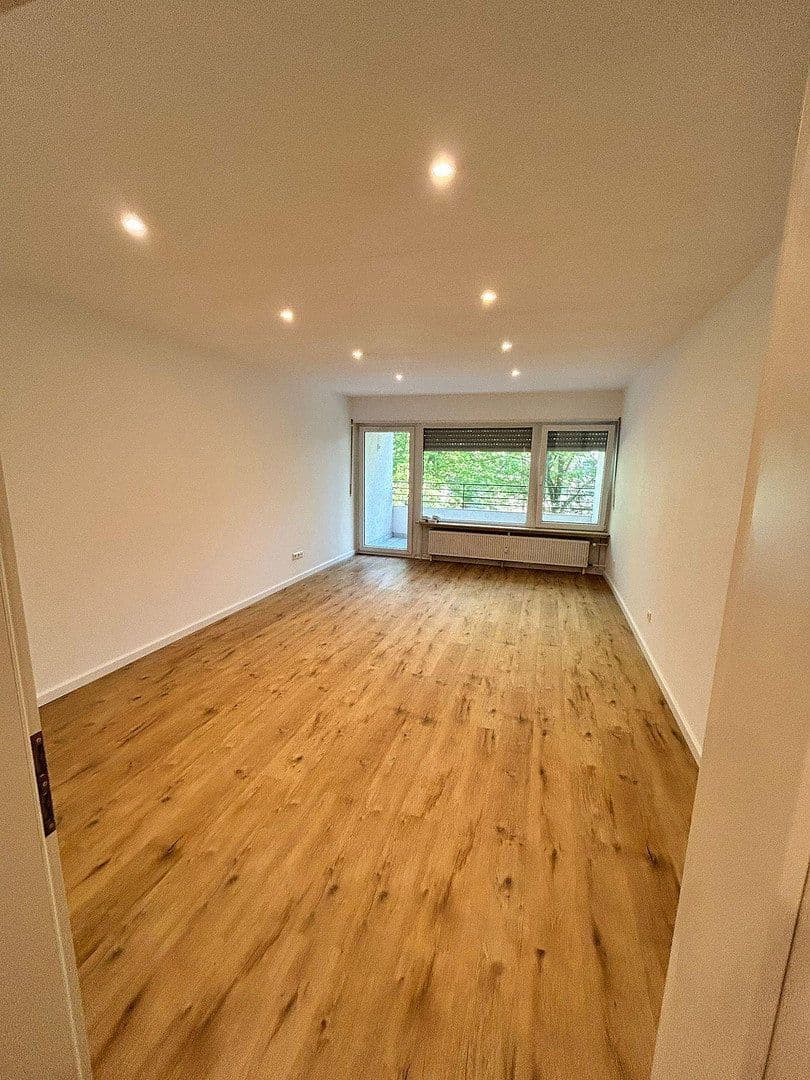 Pronájem bytu 3+1 75 m², Fritz Frey Straße 9, Heidelberg, Bádensko-Württembersko Pronájem bytu 3+1 75 m², Fritz Frey Straße 9, Heidelberg, Bádensko-Württembersko