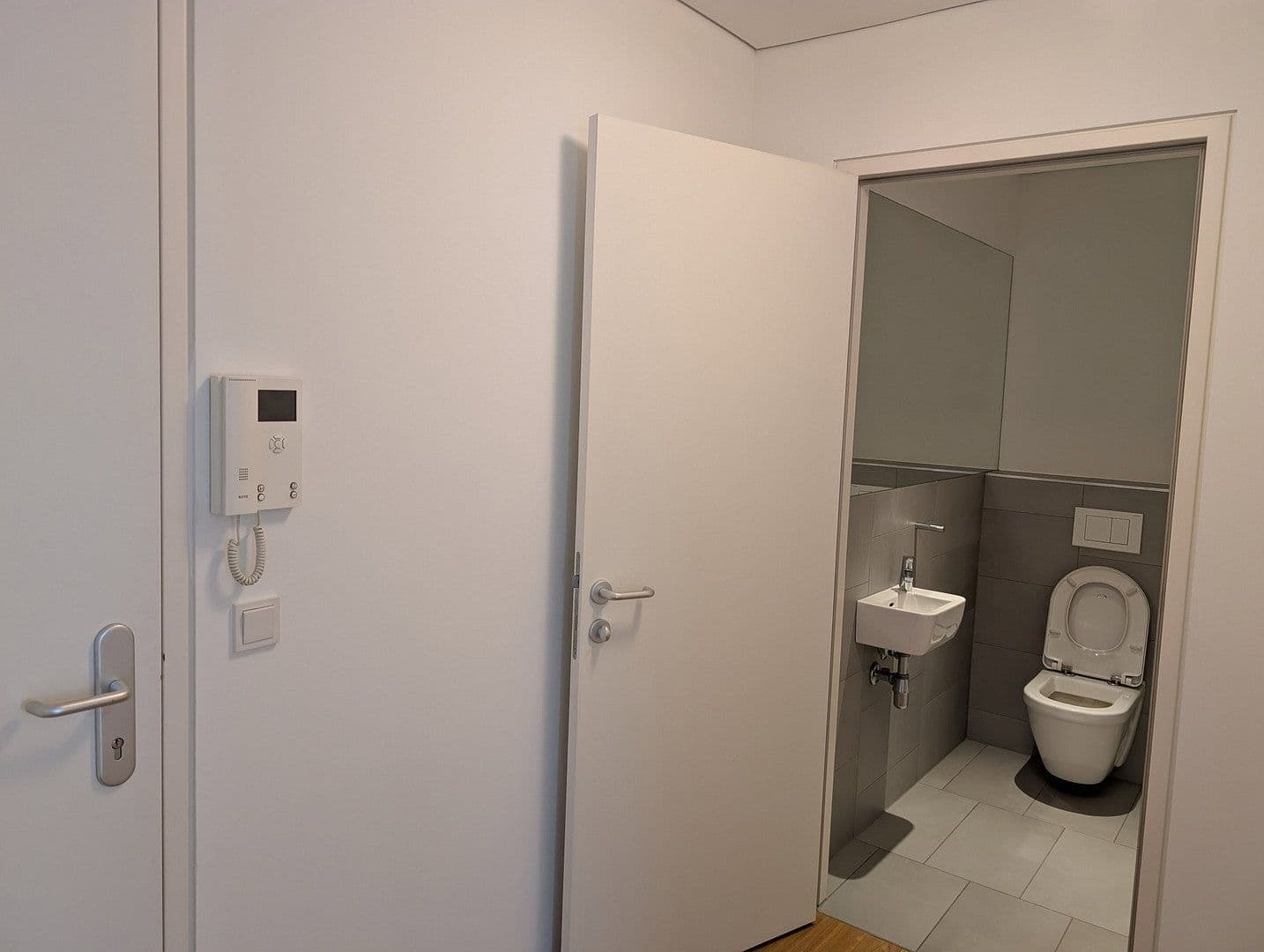 Prodej bytu 2+1 35 m², Haussteinstraße 2, Wien, Wien Prodej bytu 2+1 35 m², Haussteinstraße 2, Wien, Wien
