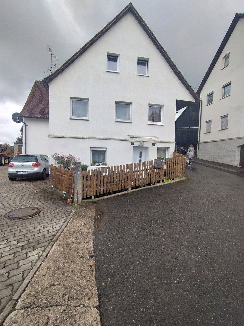 Pronájem bytu 4+1 118 m², Guttenburger Str. 5, Gräfenberg, Bavorsko Pronájem bytu 4+1 118 m², Guttenburger Str. 5, Gräfenberg, Bavorsko
