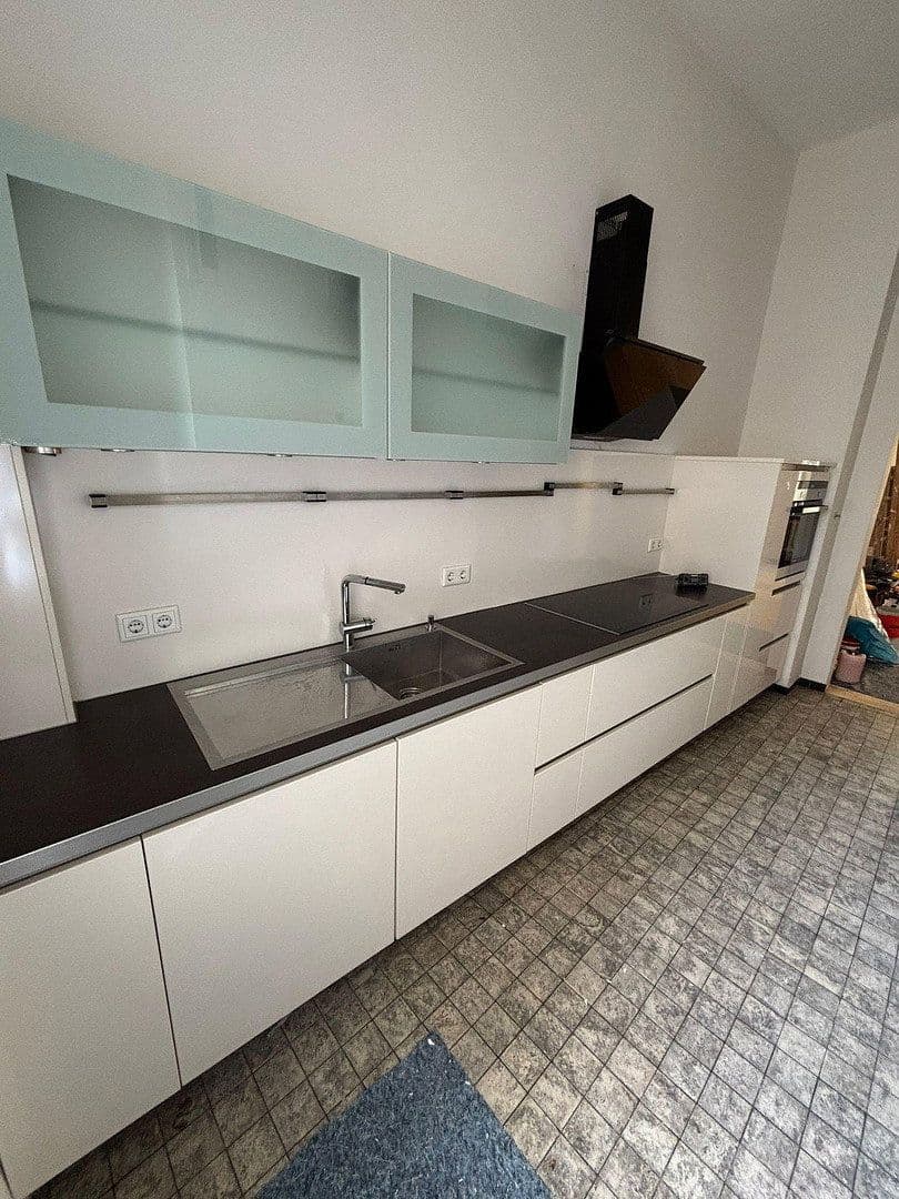Pronájem bytu 3+1 82 m², Frankfurt, Hessen Pronájem bytu 3+1 82 m², Frankfurt, Hessen