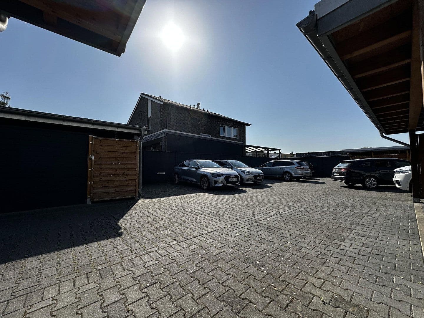 Pronájem bytu 2+1 64 m², Übacher Weg 121 + 123, Alsdorf, Severní Porýní-Vestfálsko Pronájem bytu 2+1 64 m², Übacher Weg 121 + 123, Alsdorf, Severní Porýní-Vestfálsko