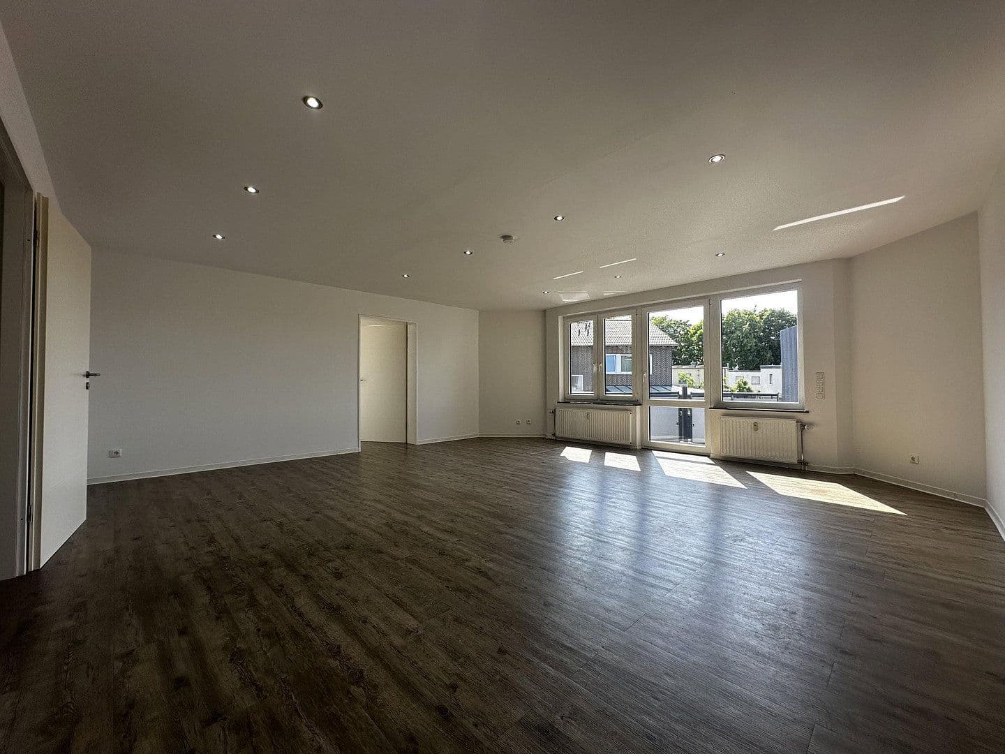 Pronájem bytu 2+1 64 m², Übacher Weg 121 + 123, Alsdorf, Severní Porýní-Vestfálsko Pronájem bytu 2+1 64 m², Übacher Weg 121 + 123, Alsdorf, Severní Porýní-Vestfálsko