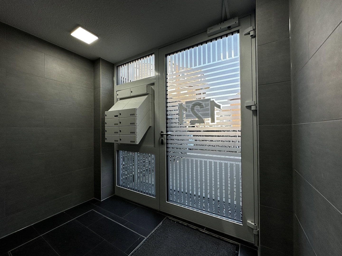 Pronájem bytu 2+1 64 m², Übacher Weg 121 + 123, Alsdorf, Severní Porýní-Vestfálsko Pronájem bytu 2+1 64 m², Übacher Weg 121 + 123, Alsdorf, Severní Porýní-Vestfálsko