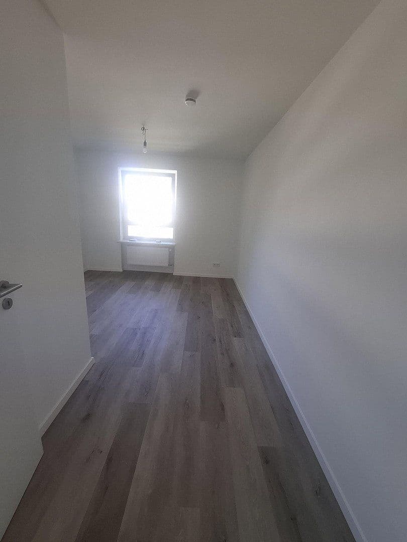 Pronájem bytu 3+1 76 m², Unterhaching, Bavorsko Pronájem bytu 3+1 76 m², Unterhaching, Bavorsko