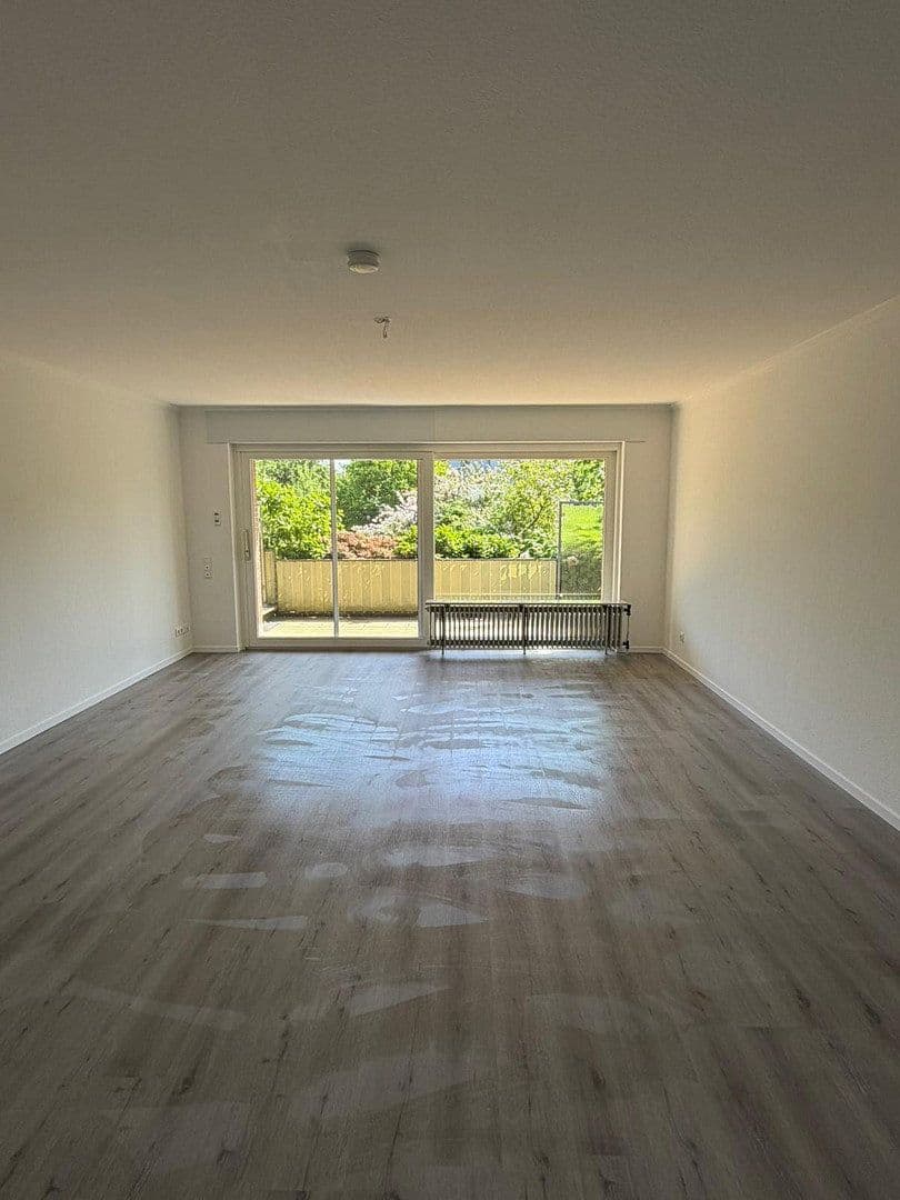 Pronájem bytu 2+1 98 m², Eilendorfer Straße 102, Cáchy, Severní Porýní-Vestfálsko Pronájem bytu 2+1 98 m², Eilendorfer Straße 102, Cáchy, Severní Porýní-Vestfálsko