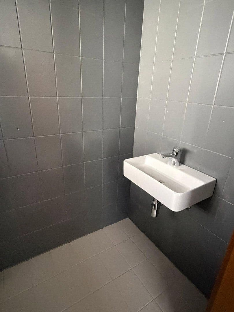 Pronájem bytu 2+1 98 m², Eilendorfer Straße 102, Cáchy, Severní Porýní-Vestfálsko Pronájem bytu 2+1 98 m², Eilendorfer Straße 102, Cáchy, Severní Porýní-Vestfálsko