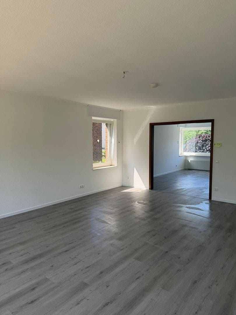 Pronájem bytu 2+1 98 m², Eilendorfer Straße 102, Cáchy, Severní Porýní-Vestfálsko Pronájem bytu 2+1 98 m², Eilendorfer Straße 102, Cáchy, Severní Porýní-Vestfálsko