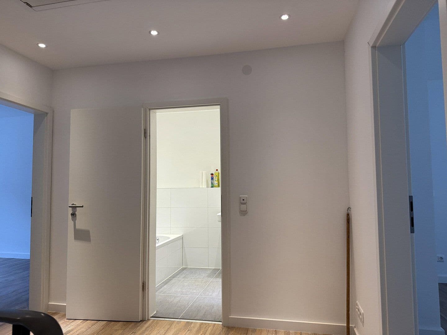 Pronájem domu 120 m², pozemek 207 m², Nibelungenstraße 146A, Bensheim, Hessen Pronájem domu 120 m², pozemek 207 m², Nibelungenstraße 146A, Bensheim, Hessen