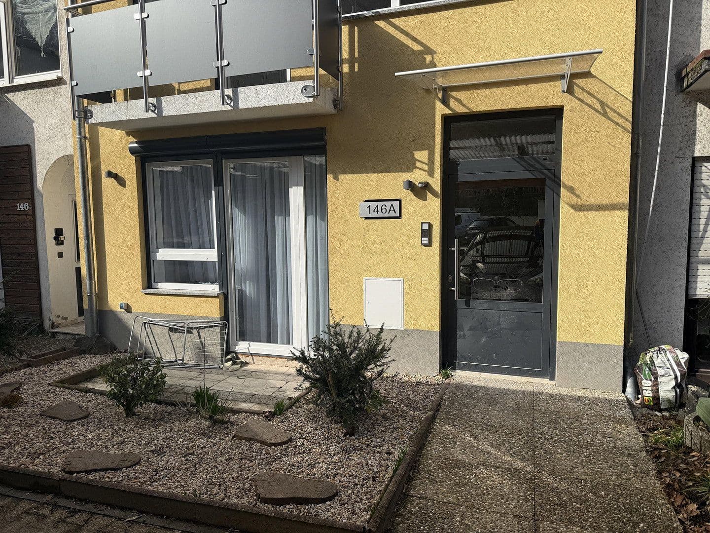 Pronájem domu 120 m², pozemek 207 m², Nibelungenstraße 146A, Bensheim, Hessen Pronájem domu 120 m², pozemek 207 m², Nibelungenstraße 146A, Bensheim, Hessen