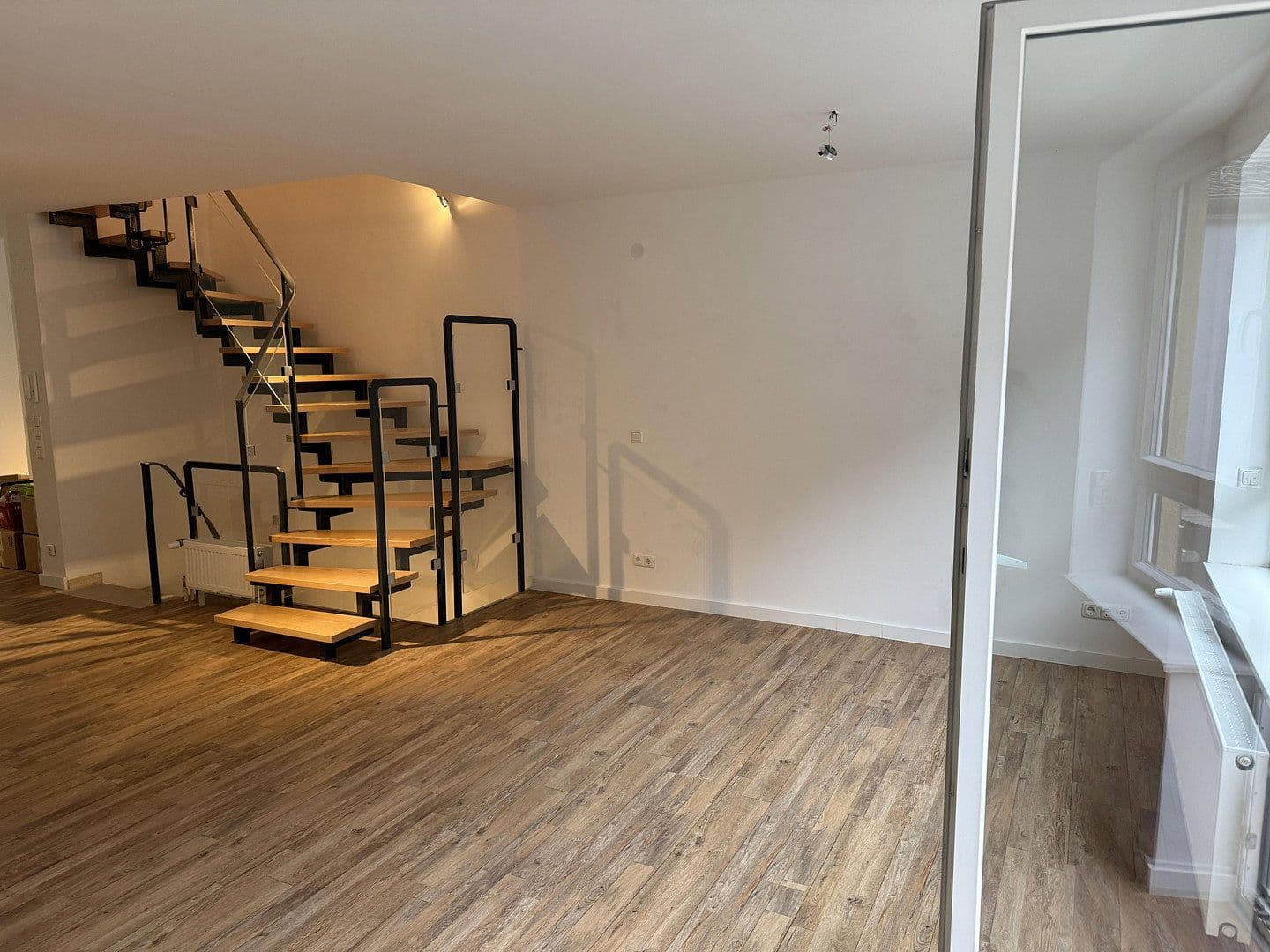 Pronájem domu 120 m², pozemek 207 m², Nibelungenstraße 146A, Bensheim, Hessen Pronájem domu 120 m², pozemek 207 m², Nibelungenstraße 146A, Bensheim, Hessen