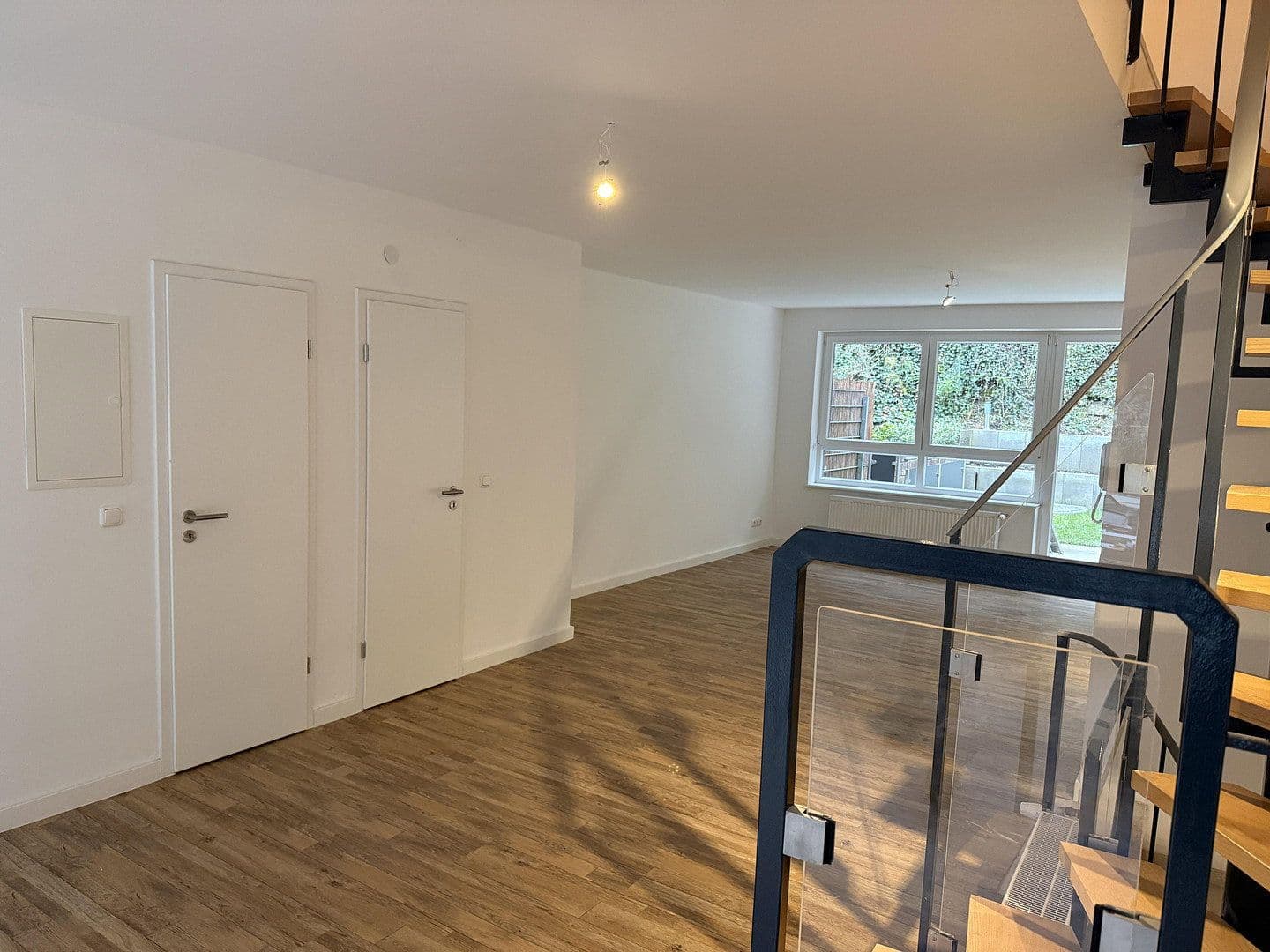 Pronájem domu 120 m², pozemek 207 m², Nibelungenstraße 146A, Bensheim, Hessen Pronájem domu 120 m², pozemek 207 m², Nibelungenstraße 146A, Bensheim, Hessen