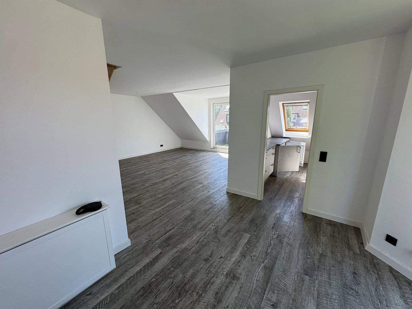 Prodej bytu 3+1 75 m², Sonnenallee 20, Magdeburg, Sasko-Anhaltsko Prodej bytu 3+1 75 m², Sonnenallee 20, Magdeburg, Sasko-Anhaltsko