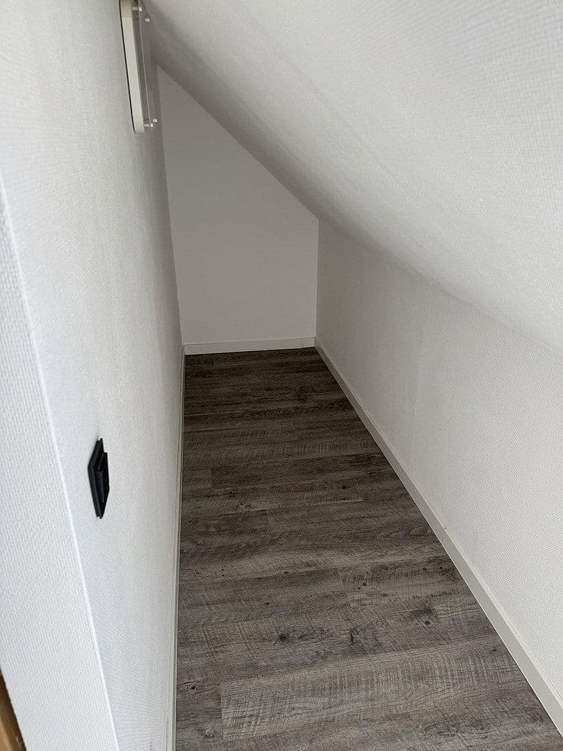 Prodej bytu 3+1 75 m², Sonnenallee 20, Magdeburg, Sasko-Anhaltsko Prodej bytu 3+1 75 m², Sonnenallee 20, Magdeburg, Sasko-Anhaltsko