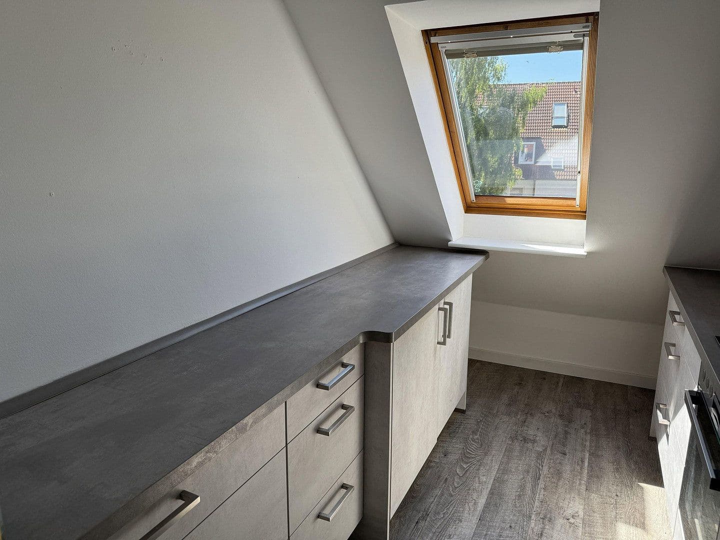 Prodej bytu 3+1 75 m², Sonnenallee 20, Magdeburg, Sasko-Anhaltsko Prodej bytu 3+1 75 m², Sonnenallee 20, Magdeburg, Sasko-Anhaltsko