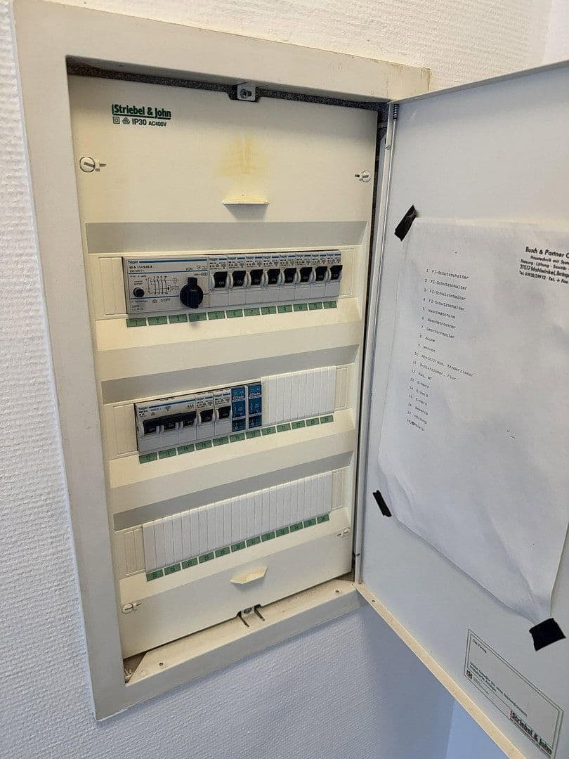 Prodej bytu 3+1 75 m², Sonnenallee 20, Magdeburg, Sasko-Anhaltsko Prodej bytu 3+1 75 m², Sonnenallee 20, Magdeburg, Sasko-Anhaltsko