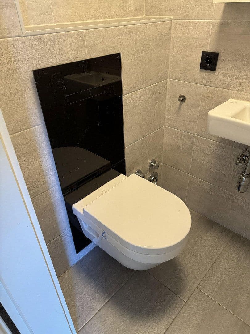 Prodej bytu 3+1 75 m², Sonnenallee 20, Magdeburg, Sasko-Anhaltsko Prodej bytu 3+1 75 m², Sonnenallee 20, Magdeburg, Sasko-Anhaltsko