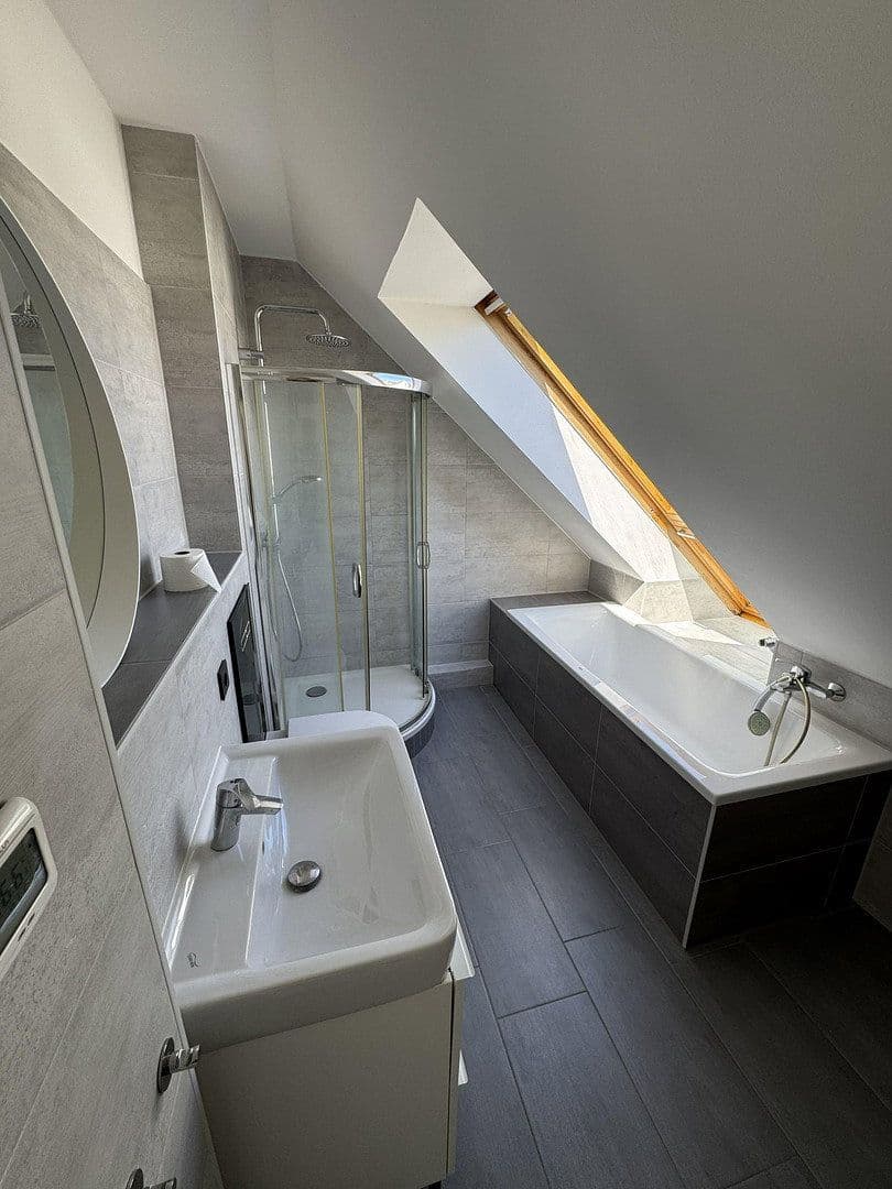 Prodej bytu 3+1 75 m², Sonnenallee 20, Magdeburg, Sasko-Anhaltsko Prodej bytu 3+1 75 m², Sonnenallee 20, Magdeburg, Sasko-Anhaltsko