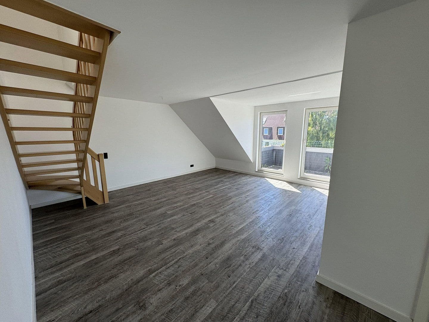 Prodej bytu 3+1 75 m², Sonnenallee 20, Magdeburg, Sasko-Anhaltsko Prodej bytu 3+1 75 m², Sonnenallee 20, Magdeburg, Sasko-Anhaltsko
