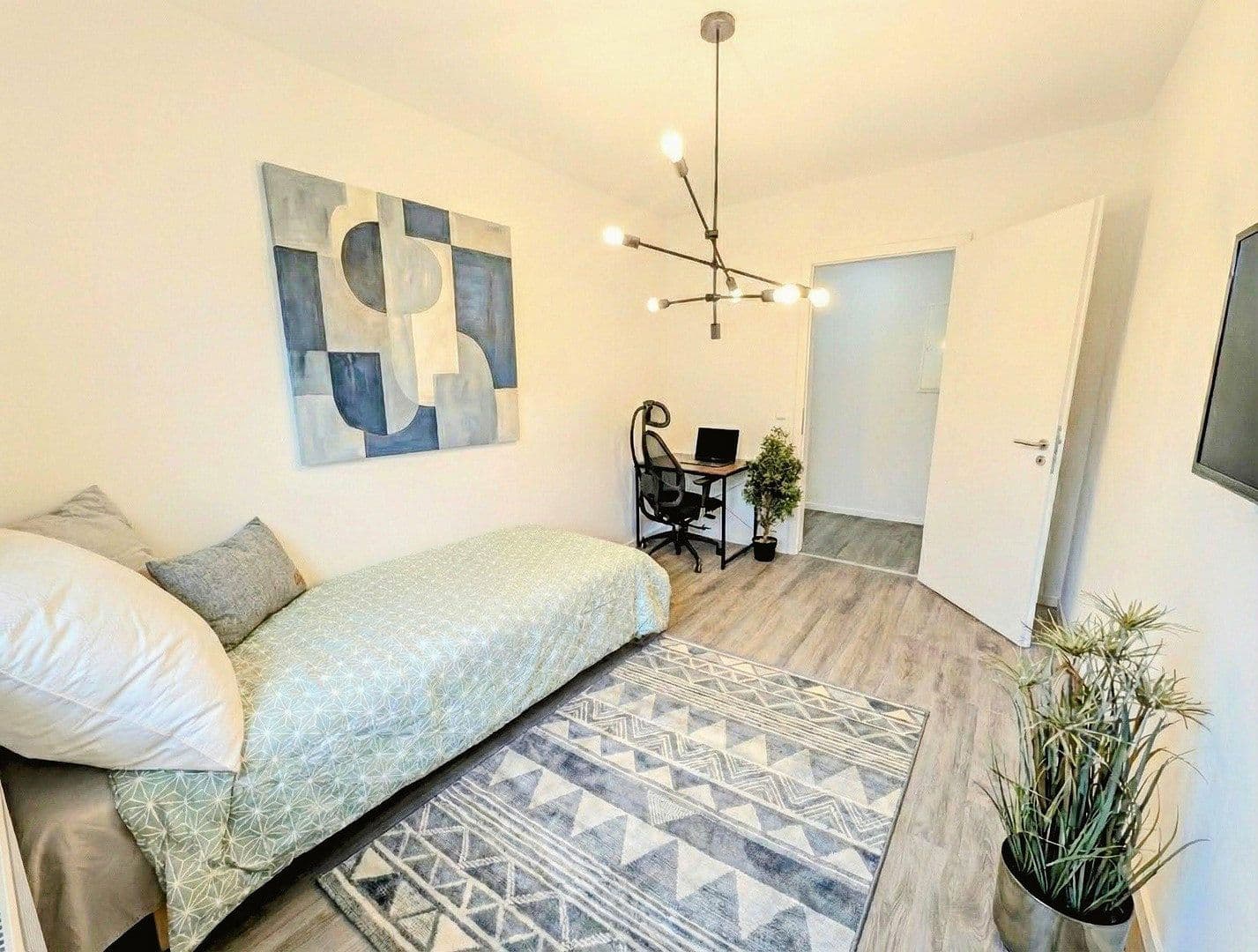 Prodej bytu 4+1 92 m², Berlin, Berlín Prodej bytu 4+1 92 m², Berlin, Berlín