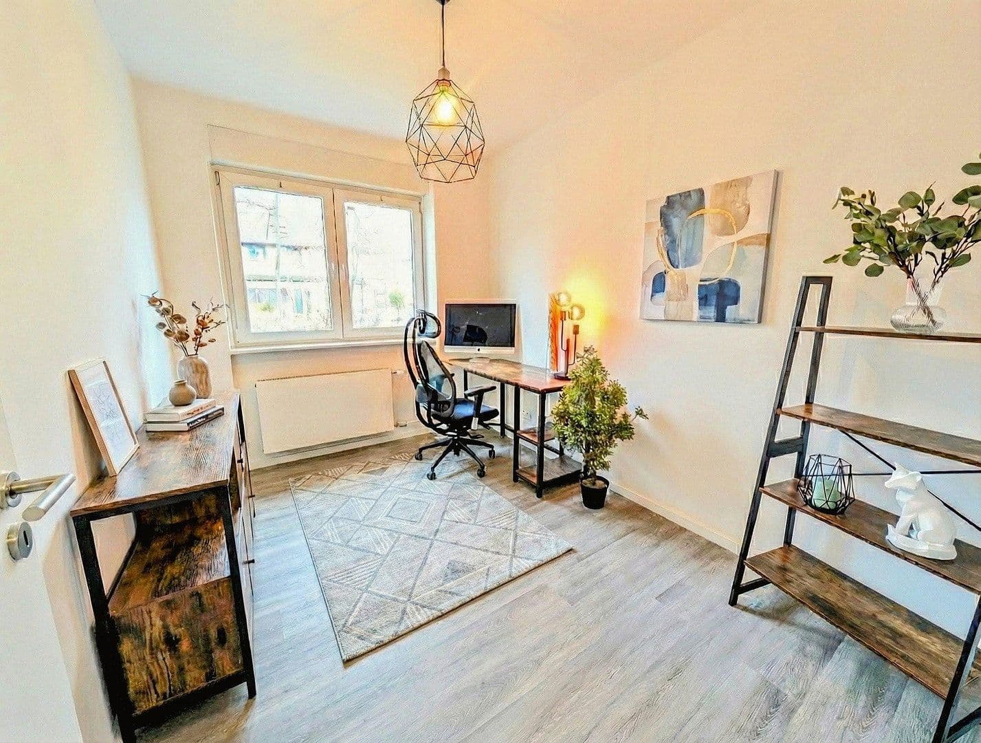 Prodej bytu 4+1 92 m², Berlin, Berlín Prodej bytu 4+1 92 m², Berlin, Berlín
