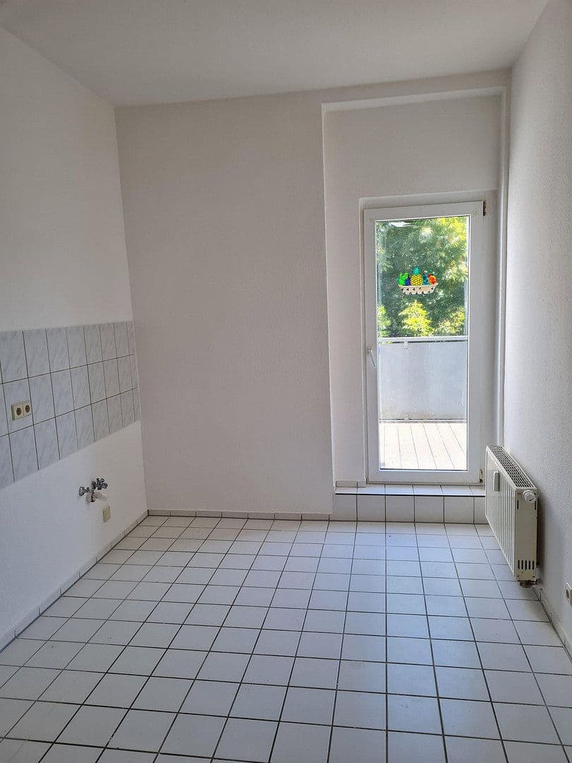 Pronájem bytu 3+1 84 m², Schweizergartenstraße 5, Wurzen, Sasko Pronájem bytu 3+1 84 m², Schweizergartenstraße 5, Wurzen, Sasko