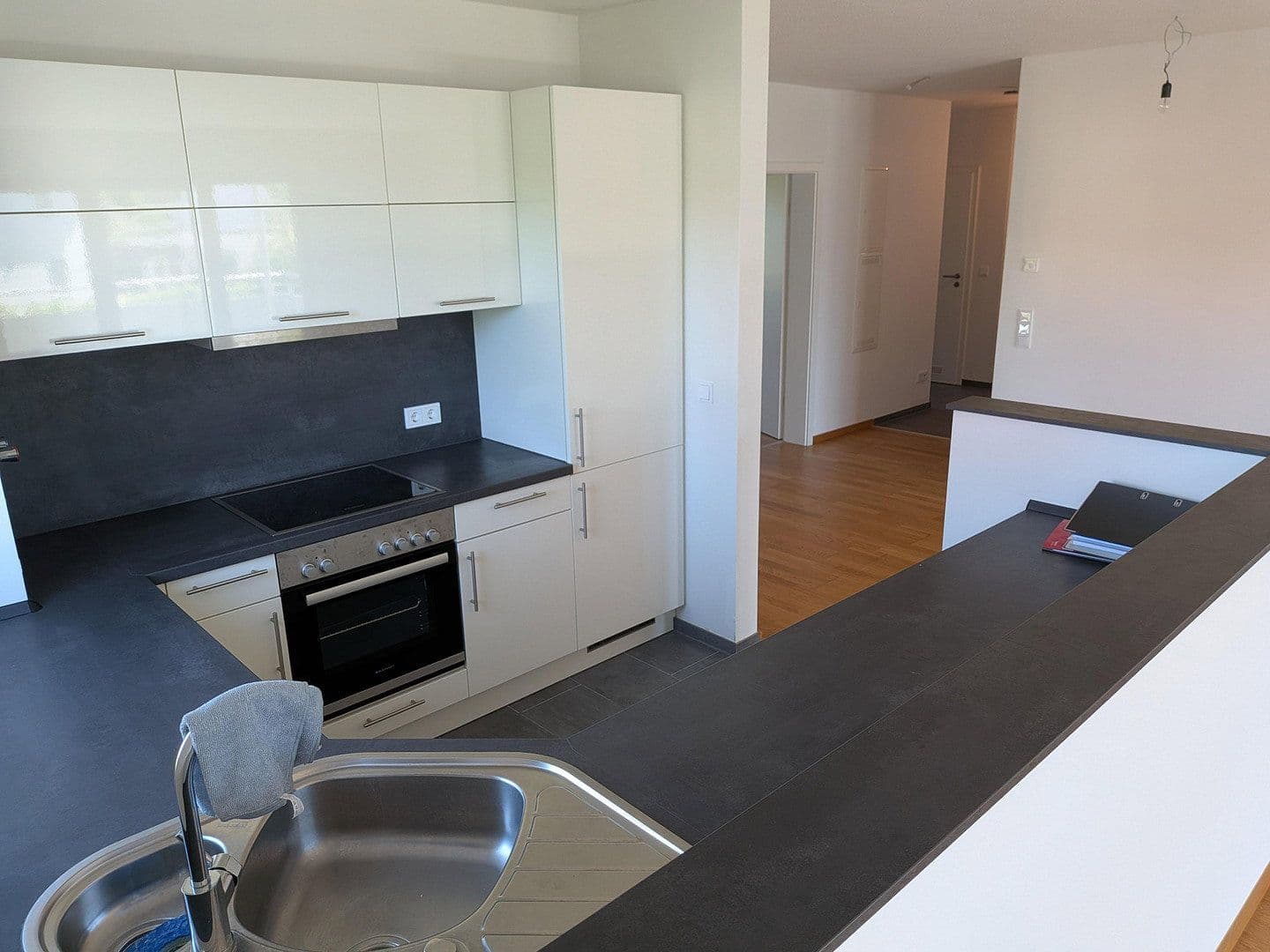 Pronájem bytu 3+1 90 m², Roßtal, Bavorsko Pronájem bytu 3+1 90 m², Roßtal, Bavorsko