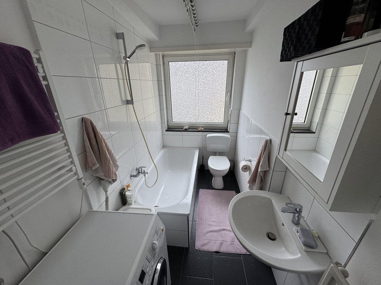 Pronájem bytu 3+1 65 m², Mannheim, Bádensko-Württembersko Pronájem bytu 3+1 65 m², Mannheim, Bádensko-Württembersko