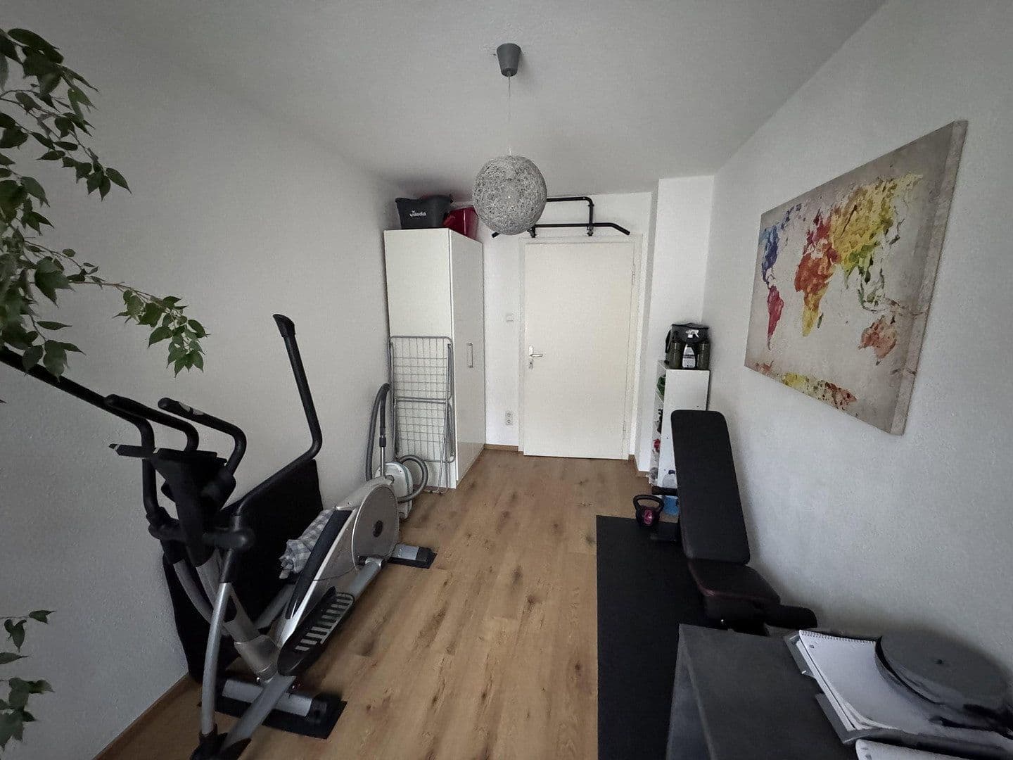 Pronájem bytu 3+1 65 m², Mannheim, Bádensko-Württembersko Pronájem bytu 3+1 65 m², Mannheim, Bádensko-Württembersko