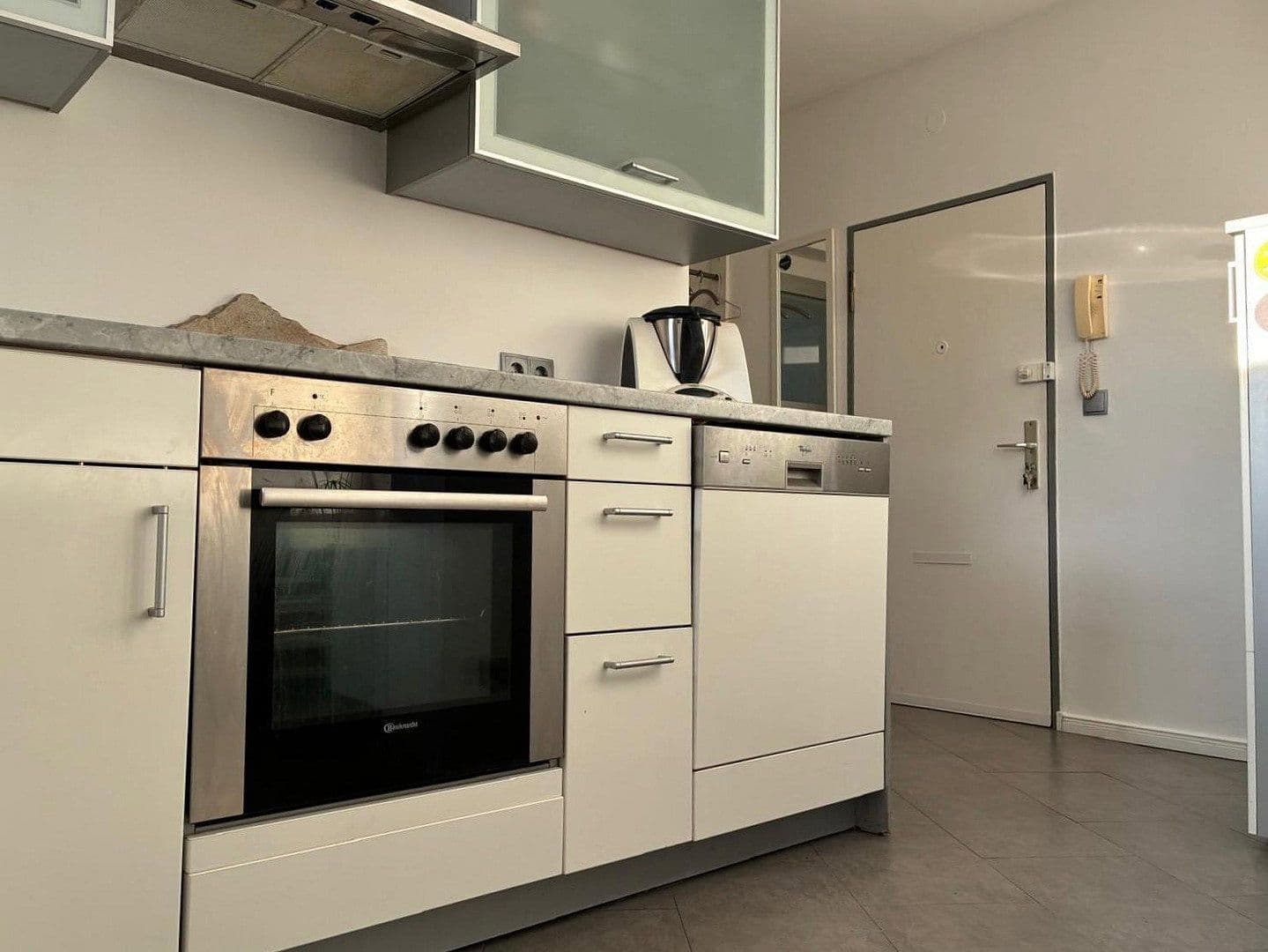 Prodej bytu 2+1 54 m², Berlin, Berlín Prodej bytu 2+1 54 m², Berlin, Berlín