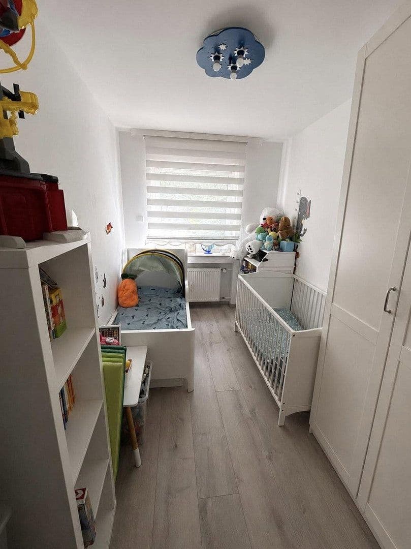 Prodej bytu 3+1 70 m², Oberbruchstraße 131, Krefeld, Severní Porýní-Vestfálsko Prodej bytu 3+1 70 m², Oberbruchstraße 131, Krefeld, Severní Porýní-Vestfálsko