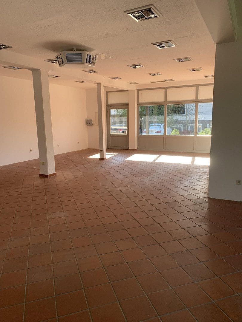Pronájem nebytového prostoru 240 m², Bodenmais, Bavorsko Pronájem nebytového prostoru 240 m², Bodenmais, Bavorsko