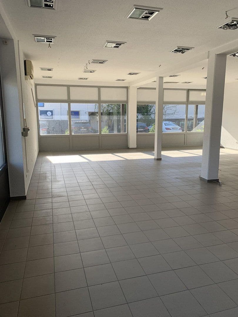 Pronájem nebytového prostoru 240 m², Bodenmais, Bavorsko Pronájem nebytového prostoru 240 m², Bodenmais, Bavorsko