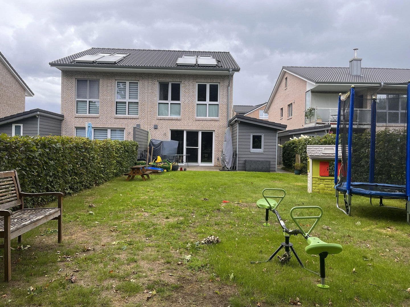 Pronájem domu 106 m², pozemek 328 m², Neumünster, Šlesvicko-Holštýnsko Pronájem domu 106 m², pozemek 328 m², Neumünster, Šlesvicko-Holštýnsko