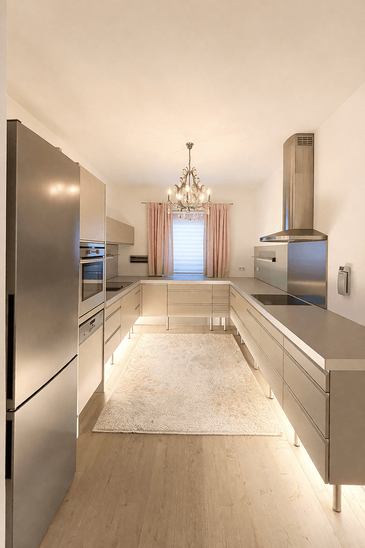 Pronájem domu 130 m², pozemek 250 m², Stifterweg 14, Obsteig, Tyrolsko Pronájem domu 130 m², pozemek 250 m², Stifterweg 14, Obsteig, Tyrolsko