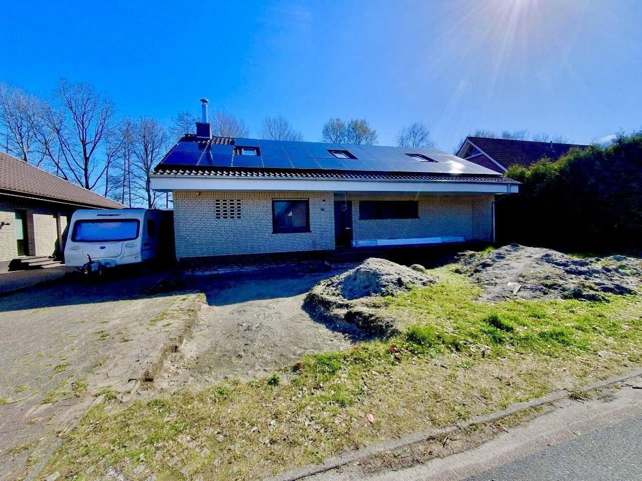 Prodej domu 200 m², pozemek 760 m², Rhauderfehn, Dolní Sasko Prodej domu 200 m², pozemek 760 m², Rhauderfehn, Dolní Sasko