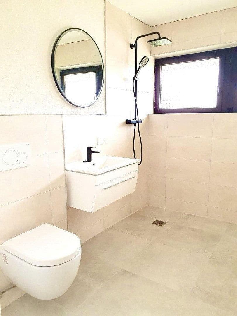 Prodej domu 200 m², pozemek 760 m², Rhauderfehn, Dolní Sasko Prodej domu 200 m², pozemek 760 m², Rhauderfehn, Dolní Sasko