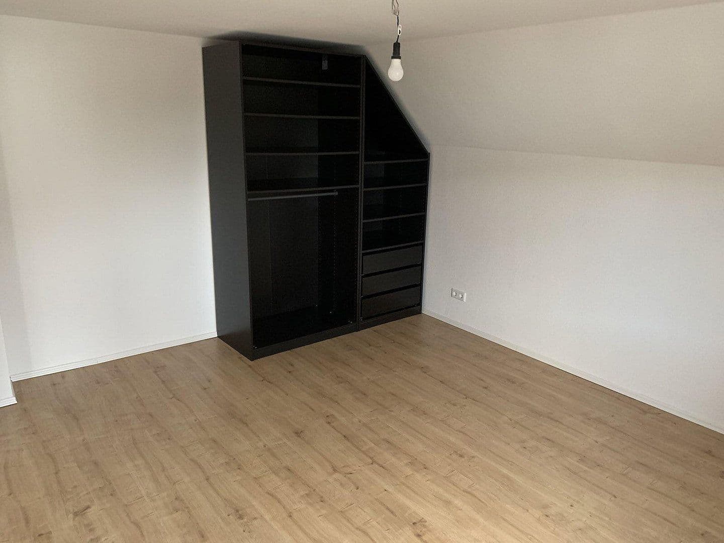 Pronájem bytu 3+1 60 m², Friedberg (Hessen), Hessen Pronájem bytu 3+1 60 m², Friedberg (Hessen), Hessen