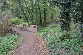 Prodej bytu 5+1 130 m², Parkstraße 2 15848 Ragow, Ragow-Merz, Braniborsko Prodej bytu 5+1 130 m², Parkstraße 2 15848 Ragow, Ragow-Merz, Braniborsko