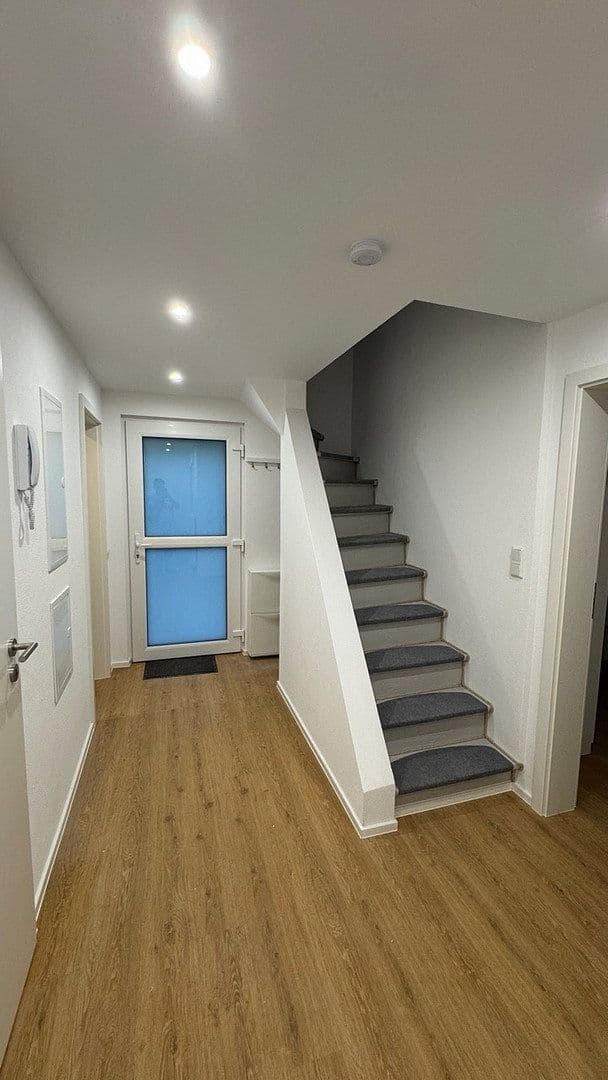 Pronájem bytu 4+1 80 m², Böblinger Straße 334, Stuttgart, Bádensko-Württembersko Pronájem bytu 4+1 80 m², Böblinger Straße 334, Stuttgart, Bádensko-Württembersko