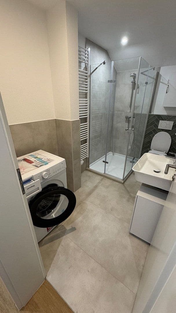 Pronájem bytu 4+1 80 m², Böblinger Straße 334, Stuttgart, Bádensko-Württembersko Pronájem bytu 4+1 80 m², Böblinger Straße 334, Stuttgart, Bádensko-Württembersko