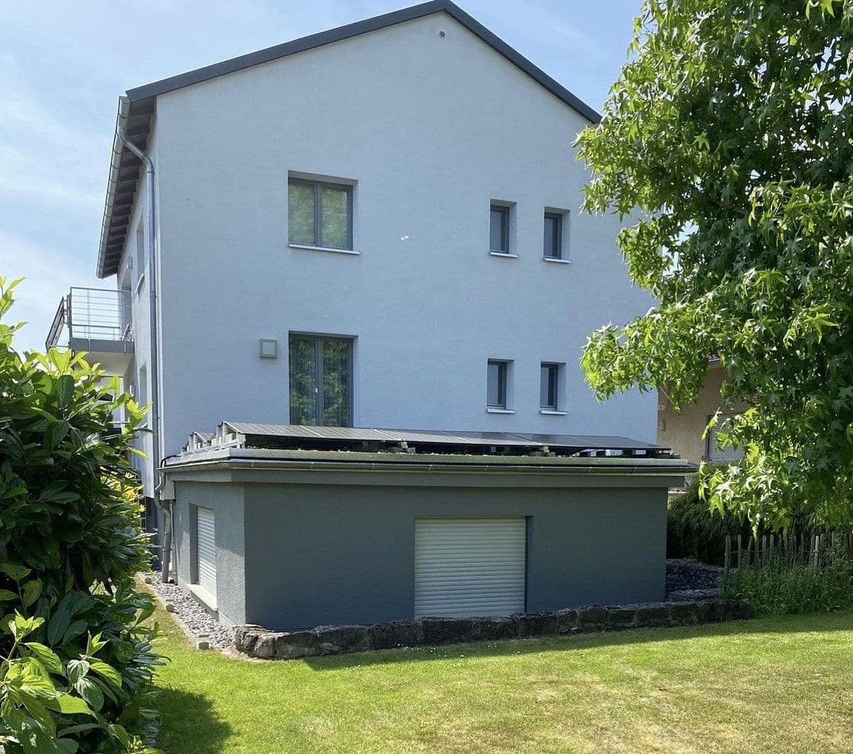 Prodej domu 180 m², pozemek 662 m², Limburg an der Lahn, Hessen Prodej domu 180 m², pozemek 662 m², Limburg an der Lahn, Hessen