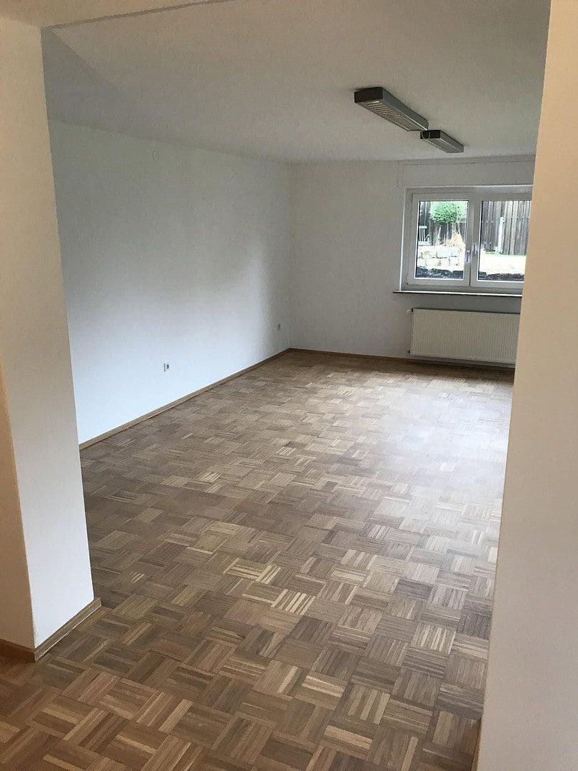 Prodej domu 180 m², pozemek 662 m², Limburg an der Lahn, Hessen Prodej domu 180 m², pozemek 662 m², Limburg an der Lahn, Hessen