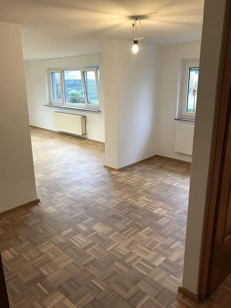 Prodej domu 180 m², pozemek 662 m², Limburg an der Lahn, Hessen Prodej domu 180 m², pozemek 662 m², Limburg an der Lahn, Hessen