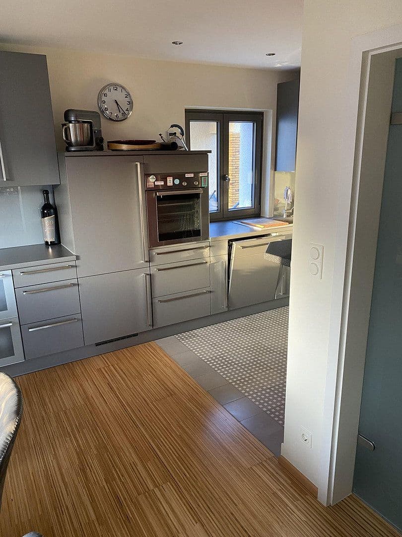 Prodej domu 180 m², pozemek 662 m², Limburg an der Lahn, Hessen Prodej domu 180 m², pozemek 662 m², Limburg an der Lahn, Hessen