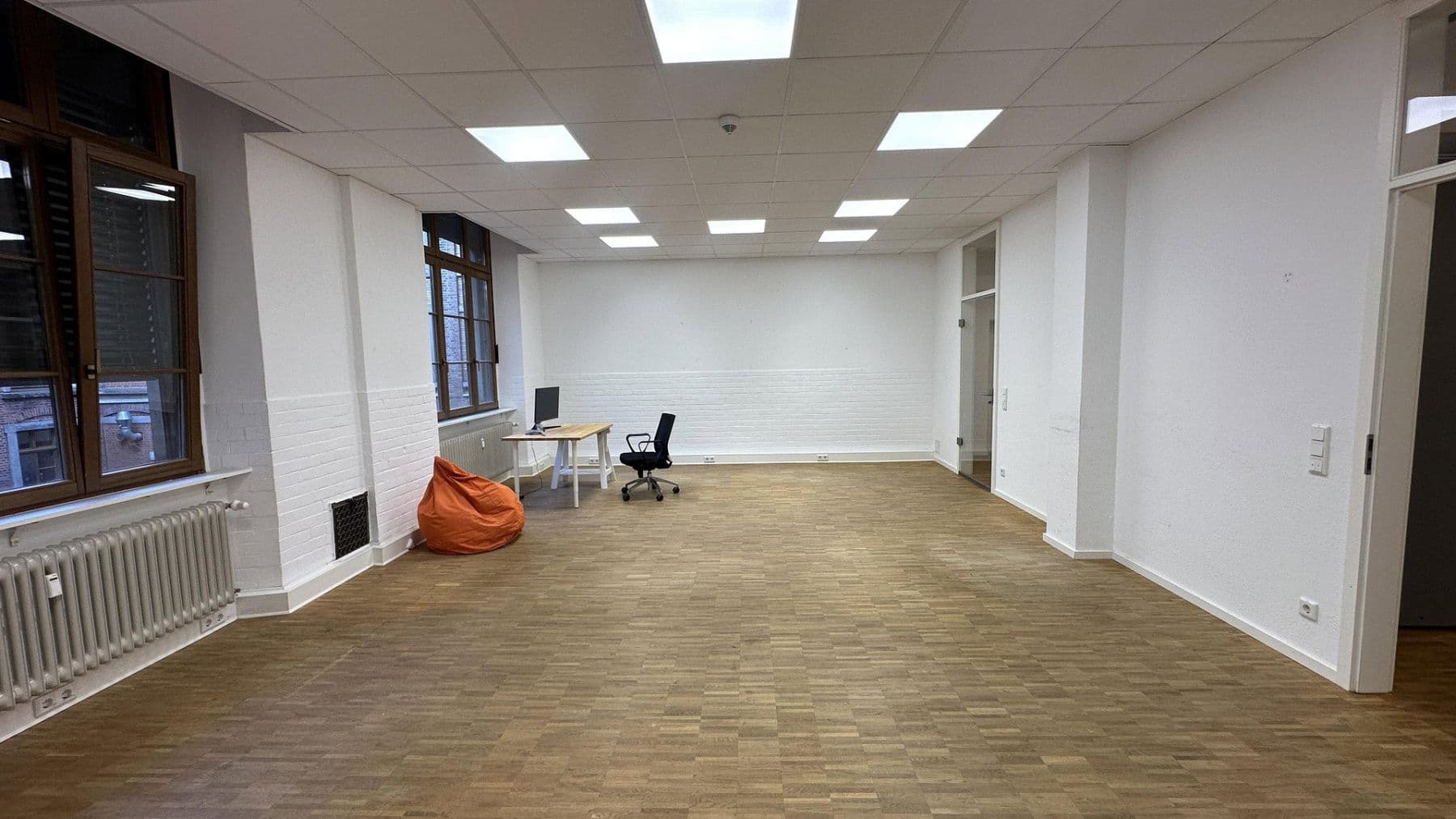 Pronájem kanceláře 380 m², Bergheimer Str. 147, Heidelberg, Bádensko-Württembersko Pronájem kanceláře 380 m², Bergheimer Str. 147, Heidelberg, Bádensko-Württembersko