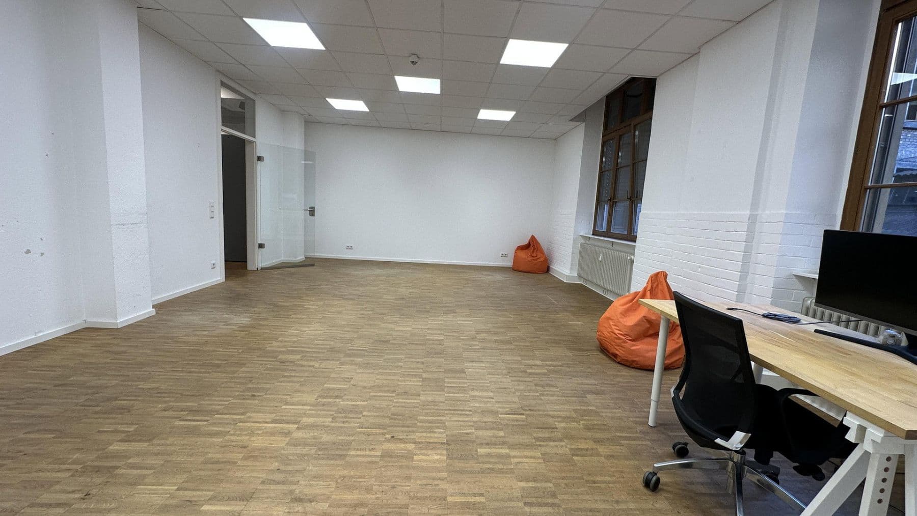 Pronájem kanceláře 380 m², Bergheimer Str. 147, Heidelberg, Bádensko-Württembersko Pronájem kanceláře 380 m², Bergheimer Str. 147, Heidelberg, Bádensko-Württembersko